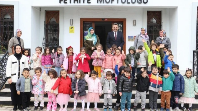 Fethiyeli minikler kumbaralarını Filistin için açtı