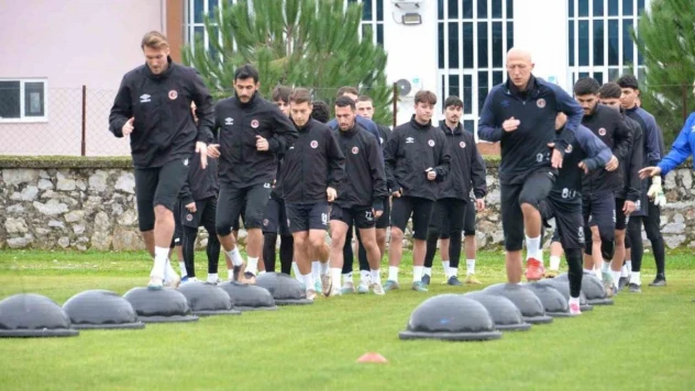 Fethiyespor Antalya kampına gitti