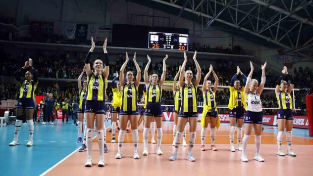 File derbisi Fenerbahçe Opet'in