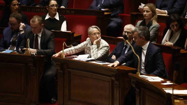 Fransa Başbakanı Elisabeth Borne istifa etti