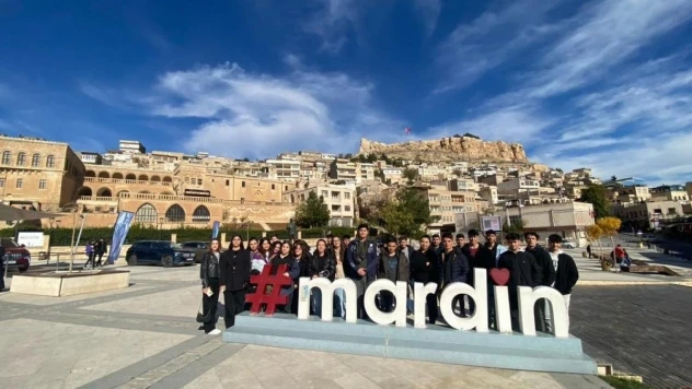 Gaziantep Büyükşehir'den Nurdağı öğrencilerine sınav öncesi motivasyon etkinliği