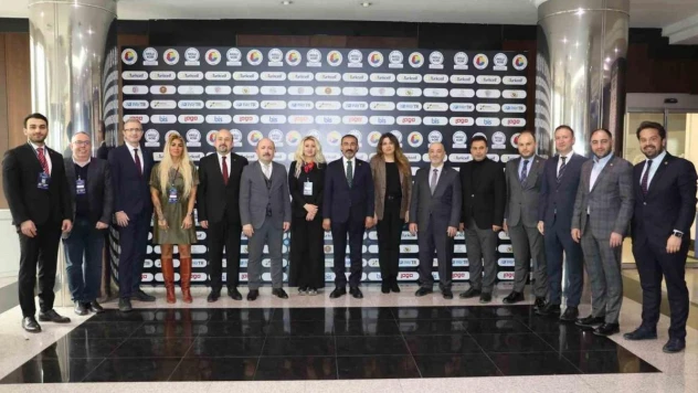 Gaziantep'teki KOBİ'ler 'Akıllı KOBİ Dijital Dönüşüm Konferansı'nda bir araya geldi