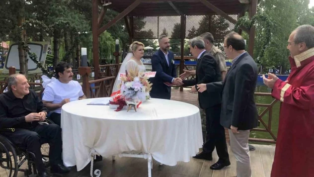 Gazinin mutlu gününe şahitlik ettiler