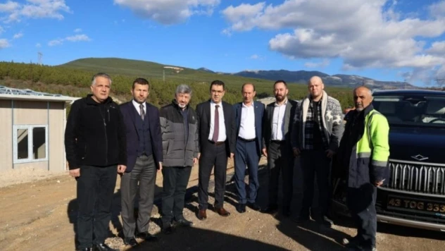 Gediz'de 7 bin 466 metrekarelik alanda yapılan hayvan barınağını 4 ilçe ortak kullanacak