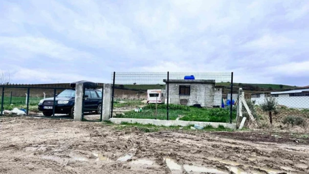 Gelibolu'da 2 kişi bağ evinde ölü bulundu