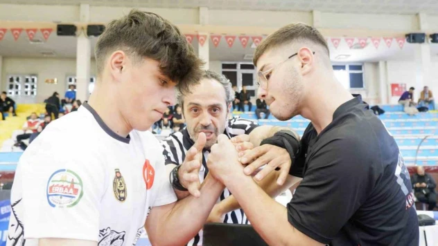 Genç bilekler, Erzurum'da yarışıyor