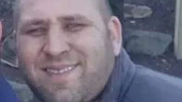 Genç öğretmen kalbine yenik düştü