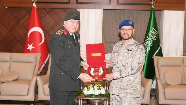 Genelkurmay Başkanı Gürak. Suudi mevkidaşı ile görüştü