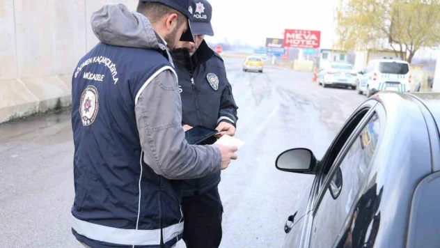 Göçmen kaçakçılığı suçundan 4 yıl 2 ay kesinleşmiş cezası bulunan kişi yakalandı