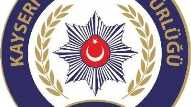 Göçmen kaçakçısı polisten kaçamadı