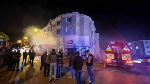 Gölbaşı'nda market deposunda çıkan yangın korkuttu