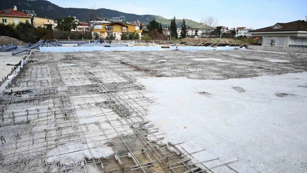 Göynük kapalı pazar yerinde çalışmalar sürüyor