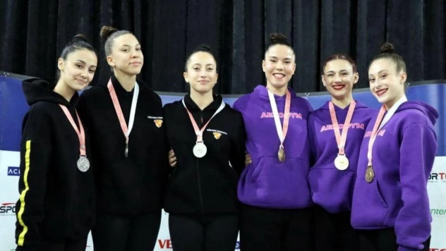 Göztepe cimnastik kürsüde