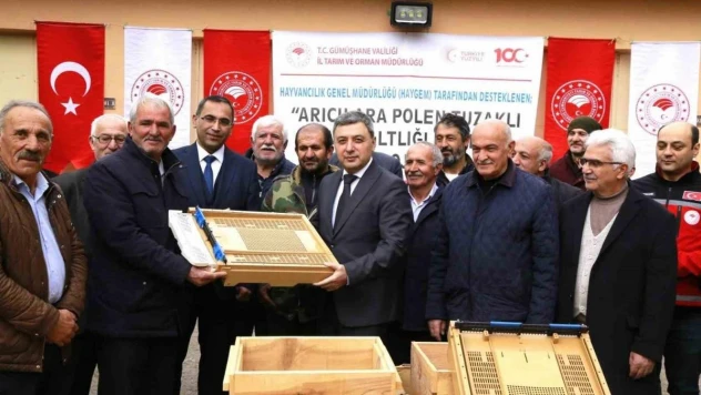 Gümüşhane'de arıcılara bin 320 adet polen tuzaklı kovan altlığı dağıtıldı