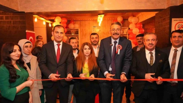 Hakkari'de  'Ölümsüz Kahramanlar Köşesi' açıldı