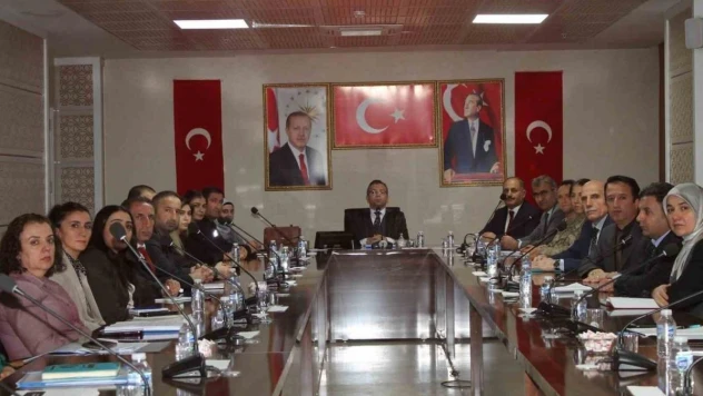 Hakkari'de kadına yönelik şiddet konulu toplantı