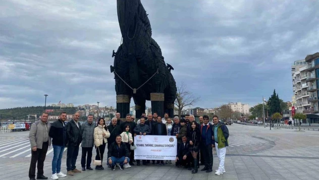 Hakkârili gençlerden Çanakkale ve İstanbul gezisi
