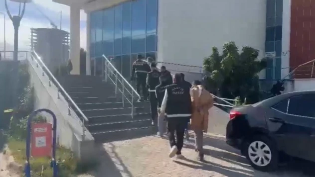 Hatay'da çeşitli suçlardan aranan 4 şüpheli yakalandı