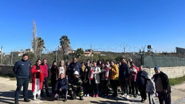 Hatay'da gönüllü kadınlara yangından korunma eğitimi