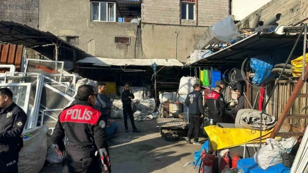 Hatay'da polis ekileri hurdacıları denetledi