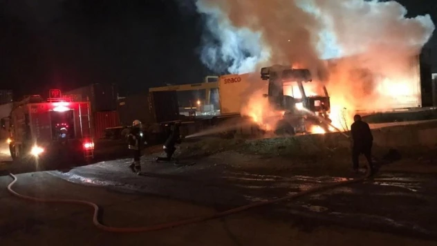Hatay'da tır yangını