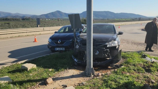 Hatay'da trafik kazası: 2 yaralı