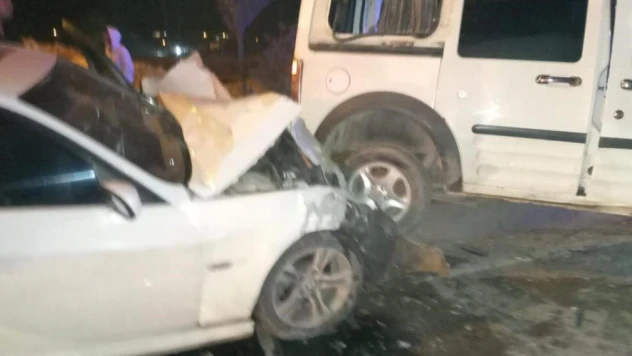 Hatay'da trafik kazasında 2 kişi yaralandı