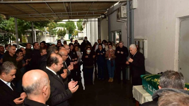 Hayatını kaybeden hastane personeli son yolculuğuna uğurlandı