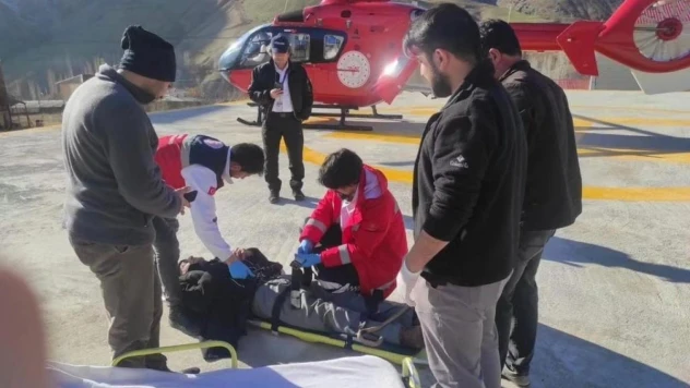 Helikopter ambulans aynı gün Bahçesaray ilçesine 2 kez havalandı