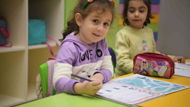 Hem yetişkinlerin hem miniklerin gözde mekanı: 'Şekerpınar Bilgi Evi'