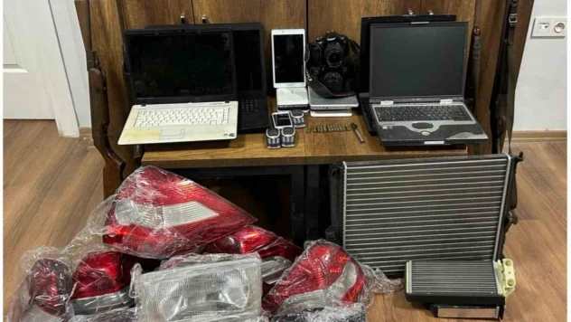 Hırsızın evinden çıkmayan kalmadı