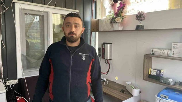 Hırsızlar hem evi soydu hem de ev sahibinin köpeklerini öldürdü