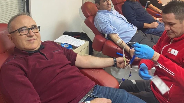 Hisarcık'ta kan bağışı kampanyasına yoğun ilgi