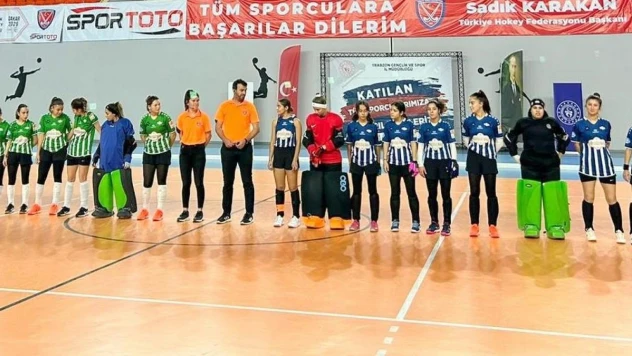 Hokey 'de Muğla'dan iki takımı Süper Lig'de karşı karşıya geldi