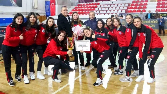 Hokey Süper Lig şampiyonu Muğla'ya döndü