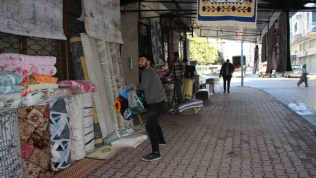 Hortum felaketinin ardından esnaf yaralarını sarmaya başladı