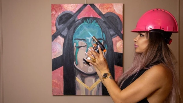 İç Mimar-Ressam Ebru Güve kişisel sergisini sanat severlerle buluşturdu