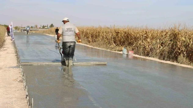 İlçeler konforlu ve uzun ömürlü yollara kavuşuyor