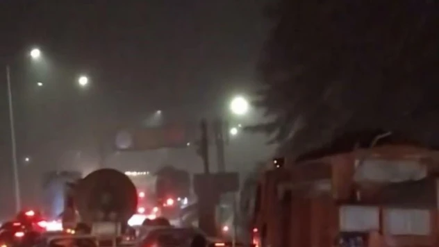 Ilgaz Dağı'nda kar nedeniyle tünel ulaşıma kapandı, araçlar yolda kaldı