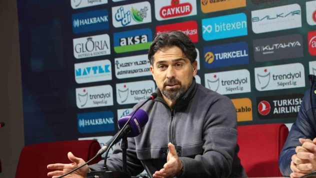 İlhan Palut 'Hak ettiğimiz bir mağlubiyet aldık'