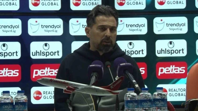 İlhan Palut: 'Maalesef çok ekstra bir gol attılar'