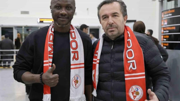 İmranlıspor'un yeni transferi Yattara, Sivas'a geldi