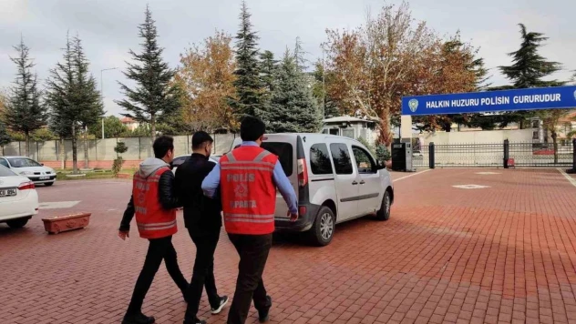 İnternet üzerinden dolandırıcılık yapan 5 şüpheli yakalandı