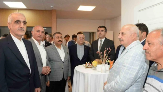 İran'ın Erzurum Başkonsoloğu'na yeni hizmet binası