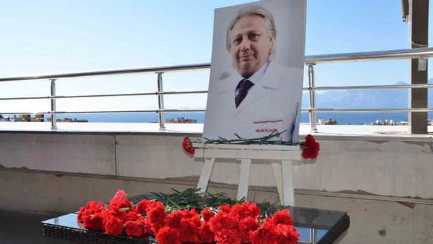 İş arkadaşlarından Prof.Dr. Demirbaş'a, Nazım Hikmet şiiriyle veda