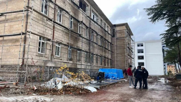 Isparta'da inşaat işçisi elektrik akımına kapıldı