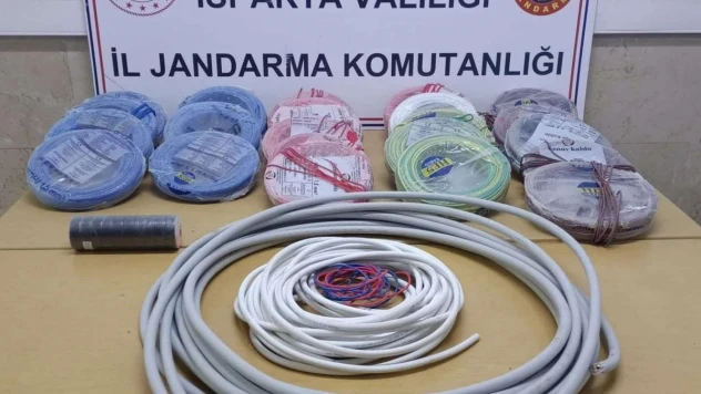 Isparta'da kablo hırsızlığı yapan 5 şüpheli yakalandı