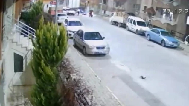 Isparta'da otomobilin çarptığı genç yaşam savaşını kaybetti