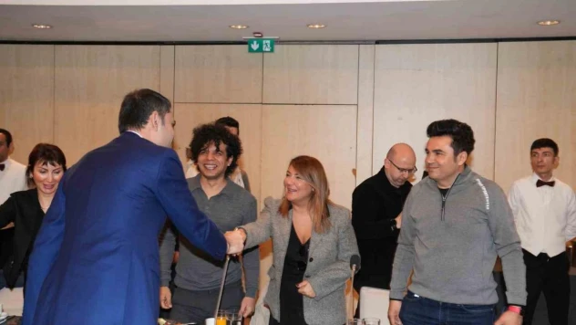 İstanbul Büyükşehir Belediye Başkan Adayı Kurum: 'İBB Radyo'yu tekrar açacağız'