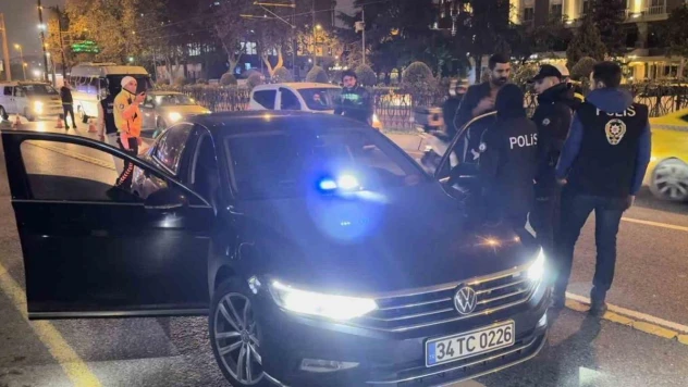 İstanbul'da çakar kullanan sürücüye 4 bin 64 TL ceza